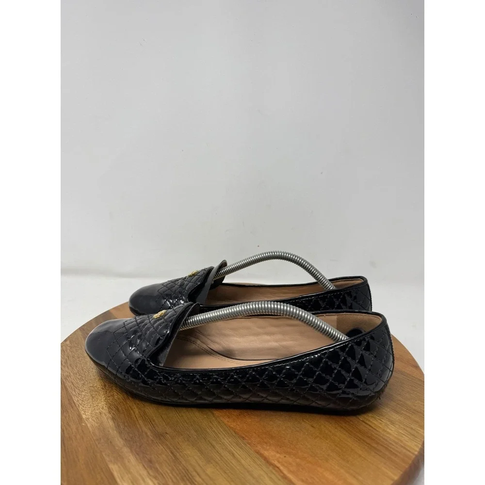 Tory Burch Black Quilted Patent Leather Loafers Gold Logo Flats Size 7M Brazil
